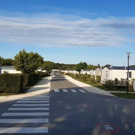 Kamp alanı Mobil Luxueux - 40 M2 Terrasse Couverte - La Palmyre - Les Charmettes 166 -4 Etoiles Les Mathes